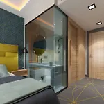 Rox Hotel 2*